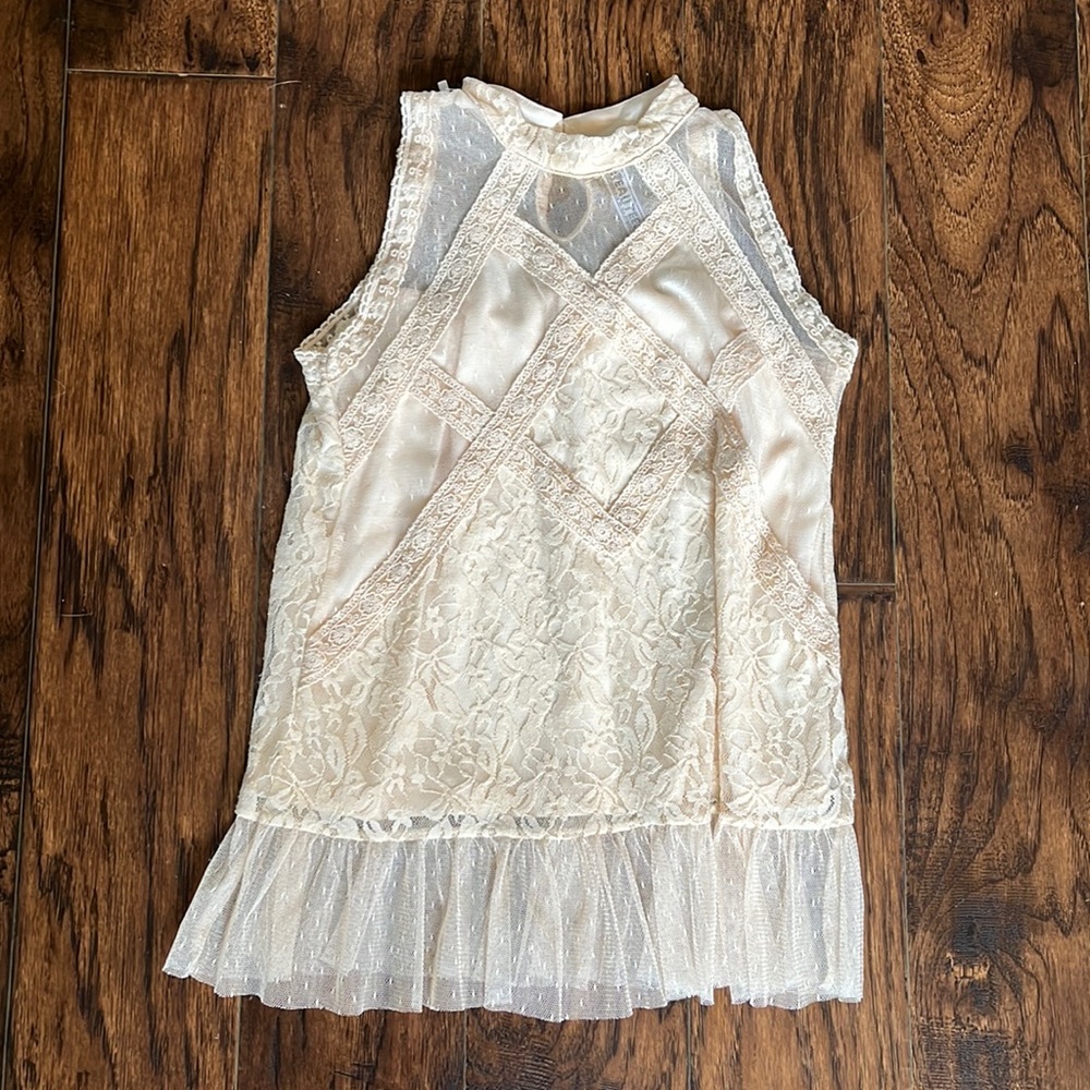 Girls size small beautiful cream top